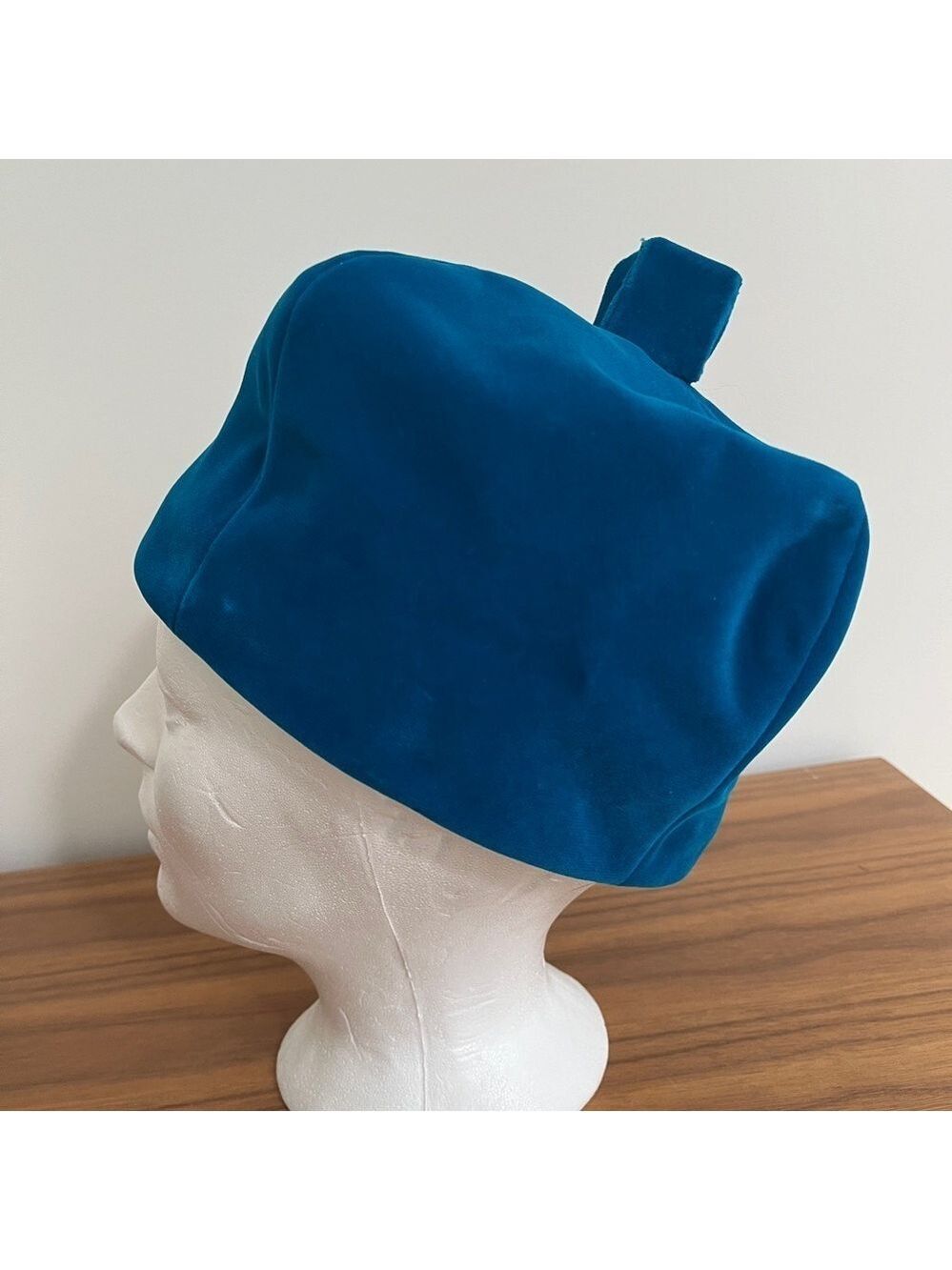VINTAGE Jerry Yates Montreal Blue Velvet Hat Square Shape 50's 60's Chic Lady - Picture 5 of 15